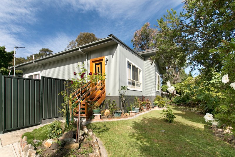 Photo - 54 Lake Entrance Road, Oak Flats NSW 2529 - Image 1