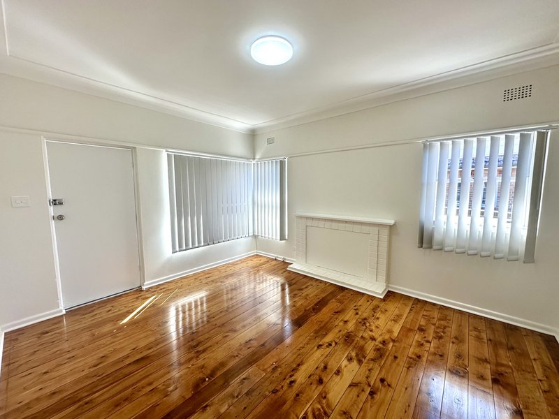 Photo - 54 Legge Street, Roselands NSW 2196 - Image 2