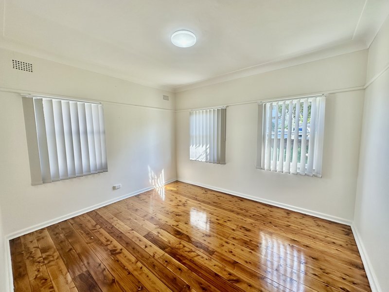 Photo - 54 Legge Street, Roselands NSW 2196 - Image 3