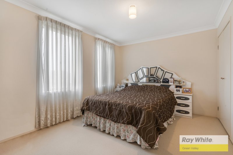 Photo - 54 Lindeman Crescent, Green Valley NSW 2168 - Image 11