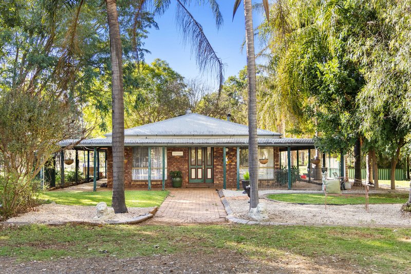 Photo - 54 Lorrimer Street, Oakey QLD 4401 - Image 1