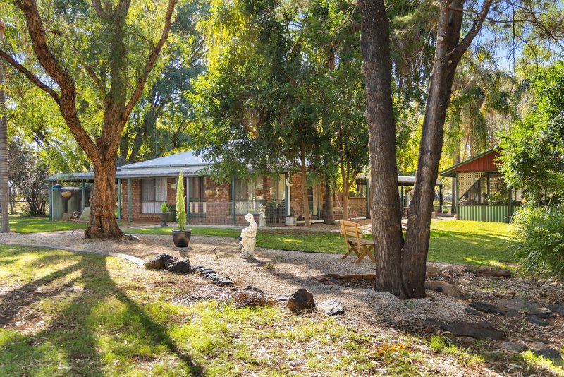 Photo - 54 Lorrimer Street, Oakey QLD 4401 - Image 3