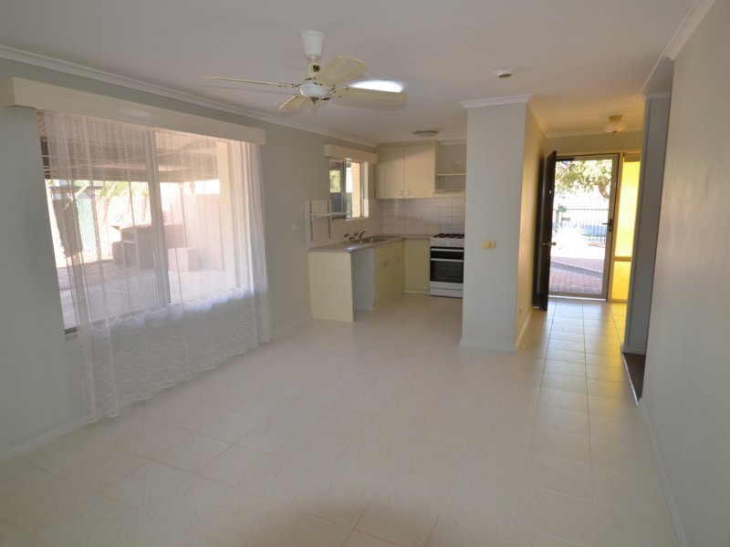 Photo - 54 Lovegrove Drive, Araluen NT 0870 - Image 2