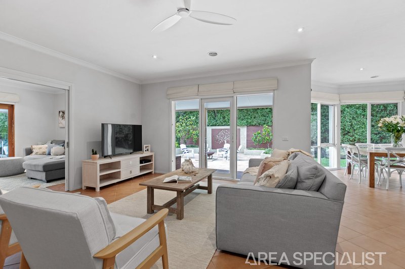 Photo - 54 Maberley Crescent, Frankston South VIC 3199 - Image 8