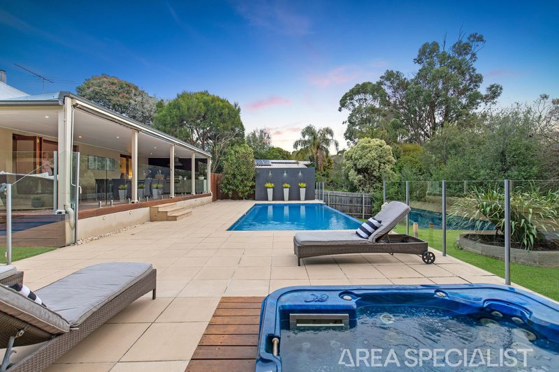 Photo - 54 Maberley Crescent, Frankston South VIC 3199 - Image 14