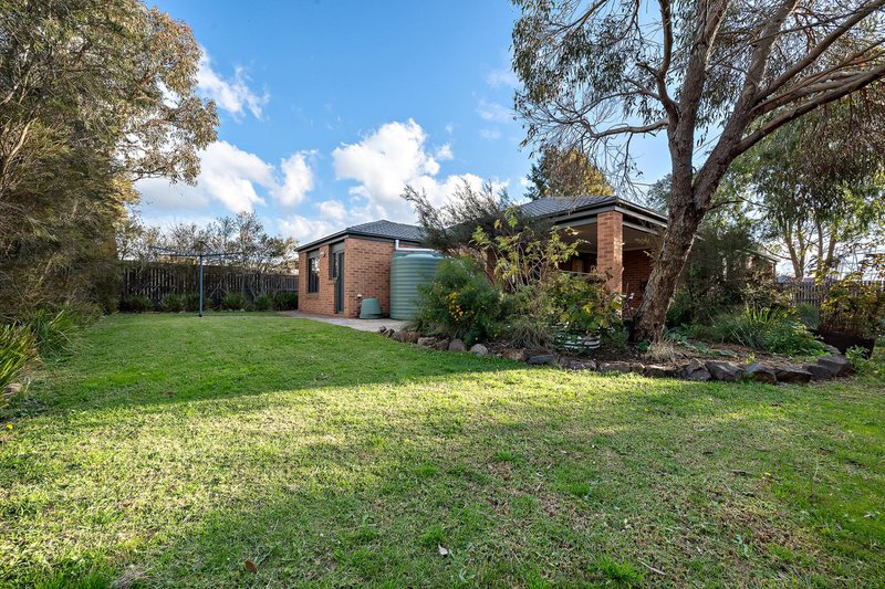 Photo - 54 Macfarlane Burnet Avenue, Macgregor ACT 2615 - Image 18