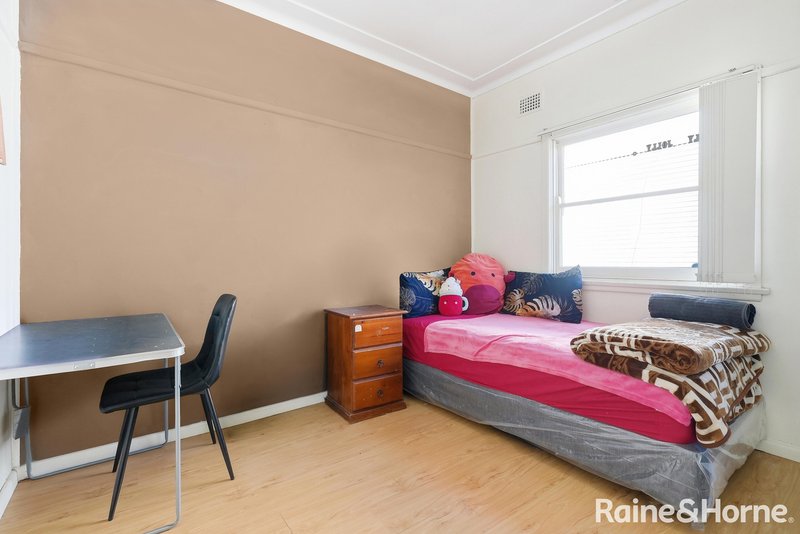Photo - 54 Mamre Road, St Marys NSW 2760 - Image 7