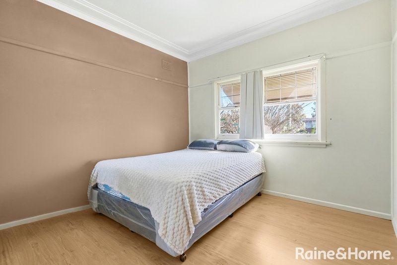 Photo - 54 Mamre Road, St Marys NSW 2760 - Image 8