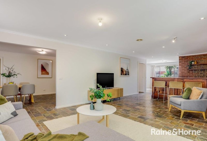 Photo - 54 Marne Drive, Roxburgh Park VIC 3064 - Image 3