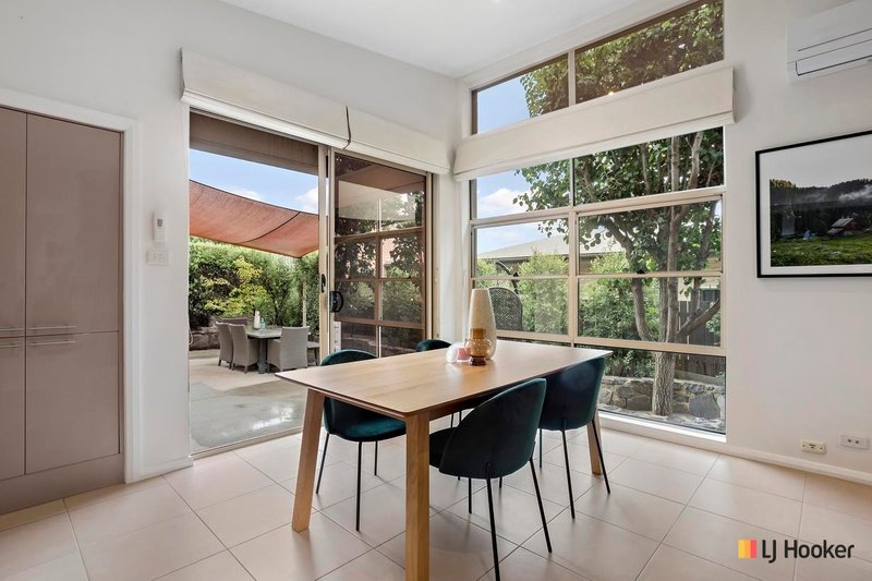 Photo - 54 Mary Kitson Street, Watson ACT 2602 - Image 7