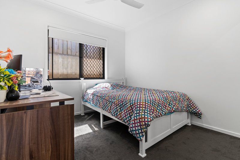 Photo - 54 Mcclune Street, Logan Reserve QLD 4133 - Image 8