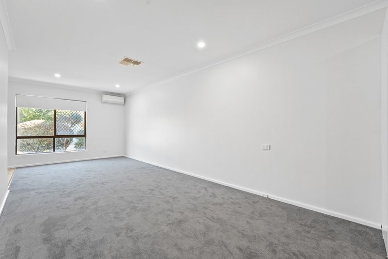 Photo - 5/4 Merope Close, Rockingham WA 6168 - Image 4