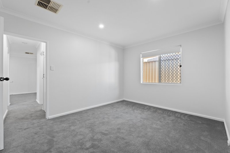 Photo - 5/4 Merope Close, Rockingham WA 6168 - Image 17