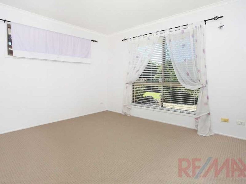 Photo - 54 Merridown Drive, Merrimac QLD 4226 - Image 16