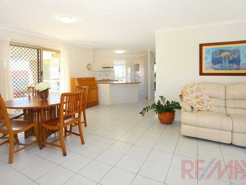 Photo - 54 Merridown Drive, Merrimac QLD 4226 - Image 13