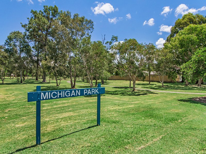 Photo - 54 Michigan Drive, Oxenford QLD 4210 - Image 21