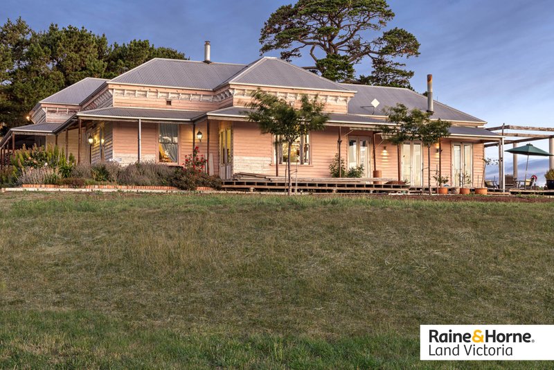 Photo - 54 Morton Street, Learmonth VIC 3352 - Image 3