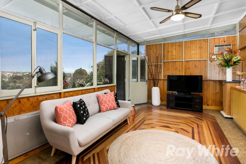 Photo - 54 Ngarveno Street, Moonee Ponds VIC 3039 - Image 5