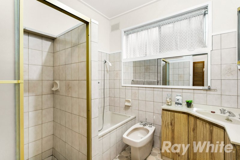 Photo - 54 Ngarveno Street, Moonee Ponds VIC 3039 - Image 9