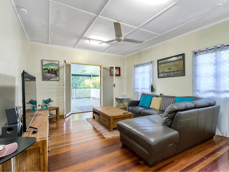 Photo - 54 Nundah Street, Kedron QLD 4031 - Image 4