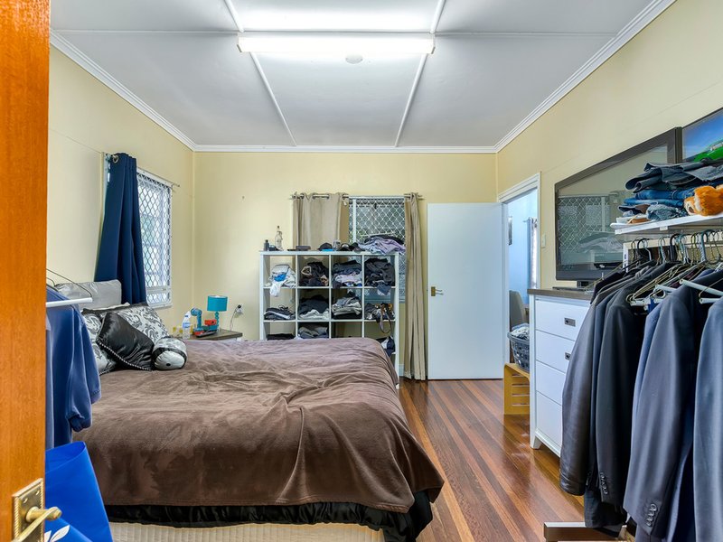 Photo - 54 Nundah Street, Kedron QLD 4031 - Image 7