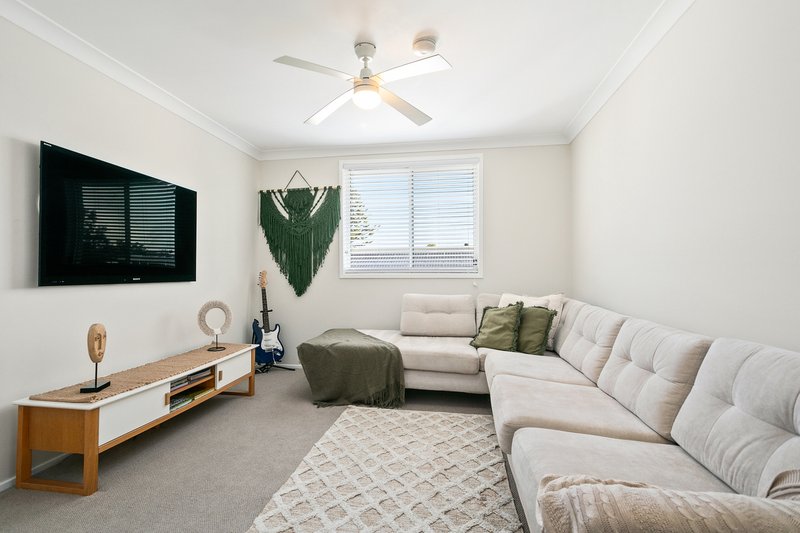 Photo - 54 Oakland Avenue, Windang NSW 2528 - Image 7