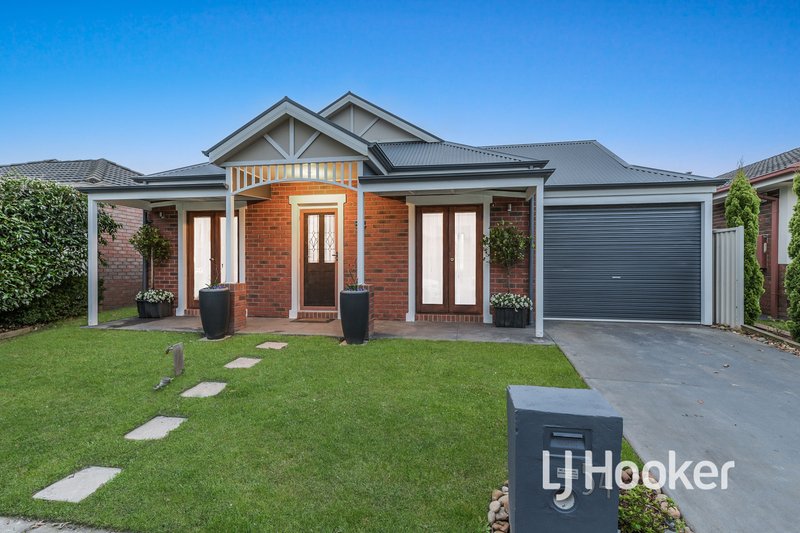 Photo - 54 Oaklands Way, Pakenham VIC 3810 - Image 2