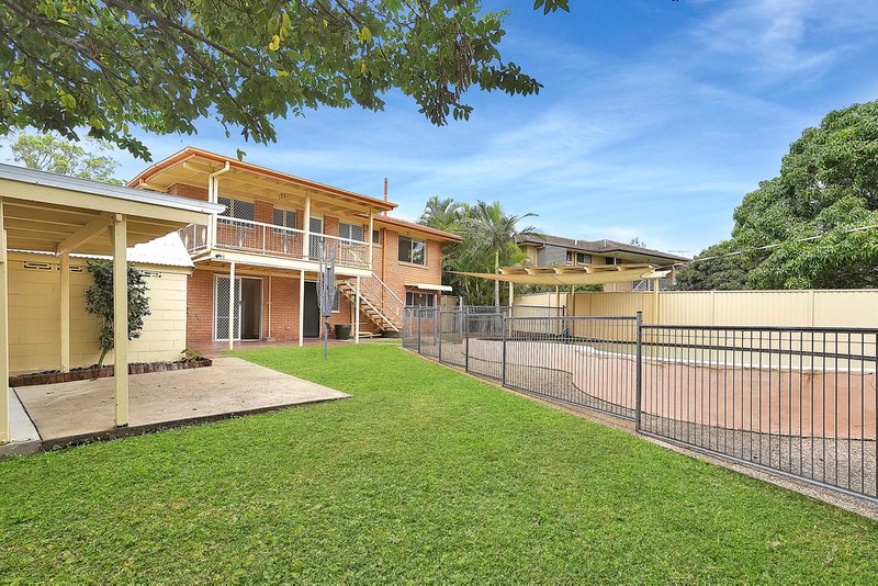 Photo - 54 Olearia Street East , Everton Hills QLD 4053 - Image 2