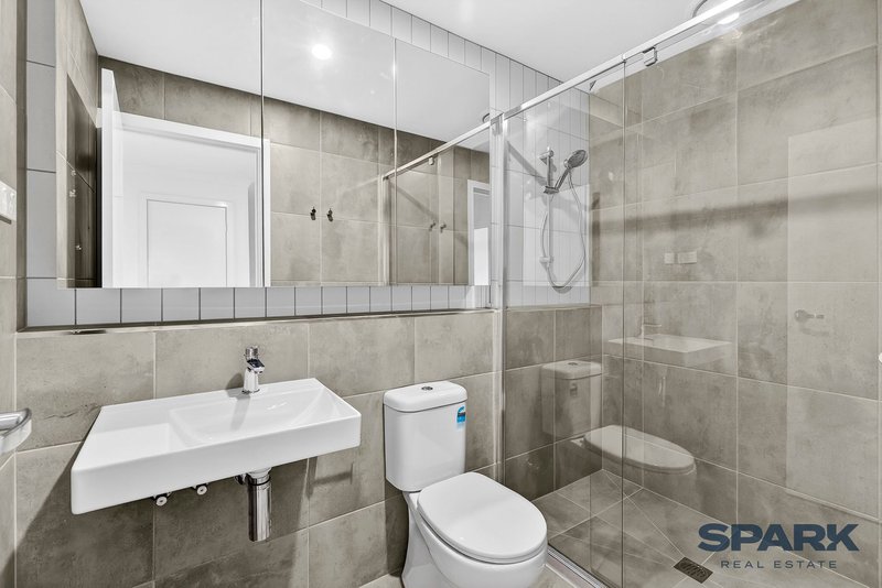 Photo - 54 Opulent Boulevard, Tarneit VIC 3029 - Image 11