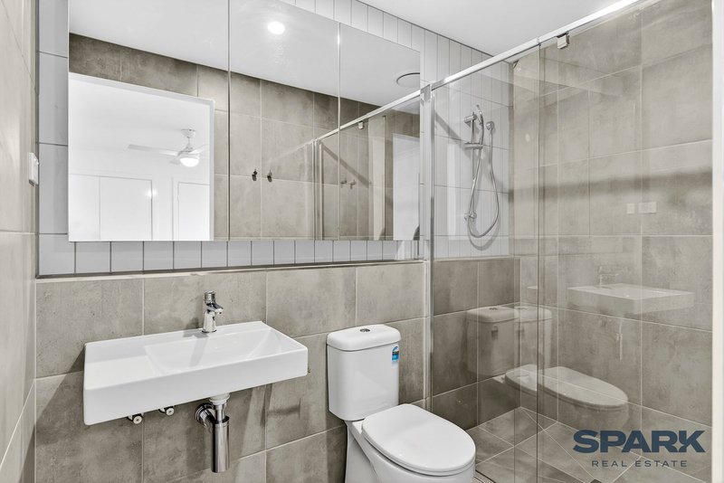 Photo - 54 Opulent Boulevard, Tarneit VIC 3029 - Image 13