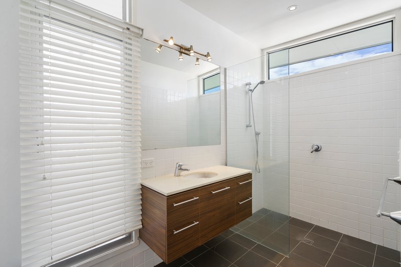 Photo - 54 Ormonde Road, Yeronga QLD 4104 - Image 7