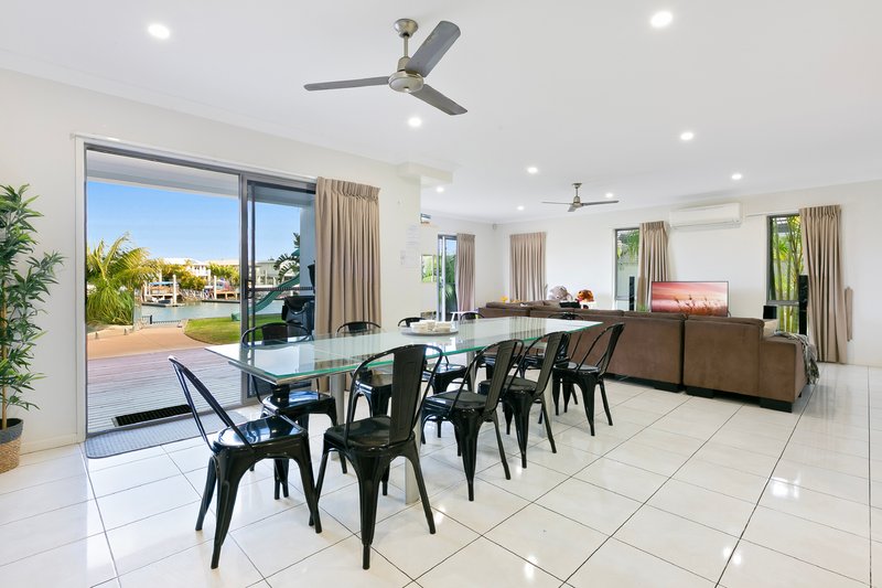 Photo - 54 Palladium Boulevard, Hope Island QLD 4212 - Image 8