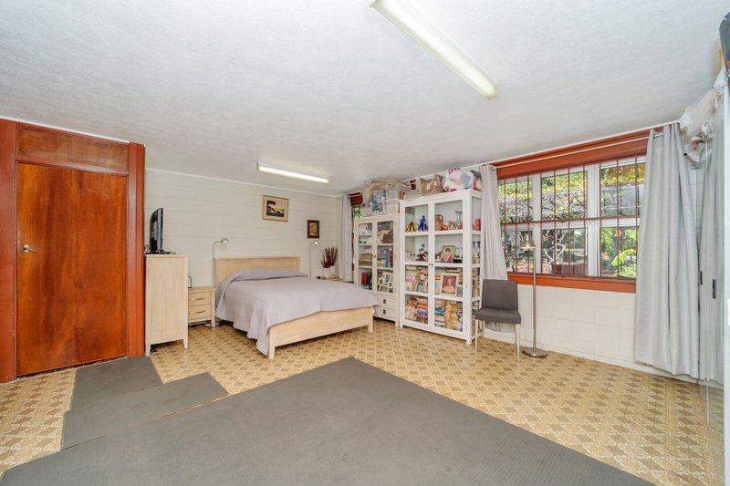 Photo - 54 Paxton Street, North Ward QLD 4810 - Image 12