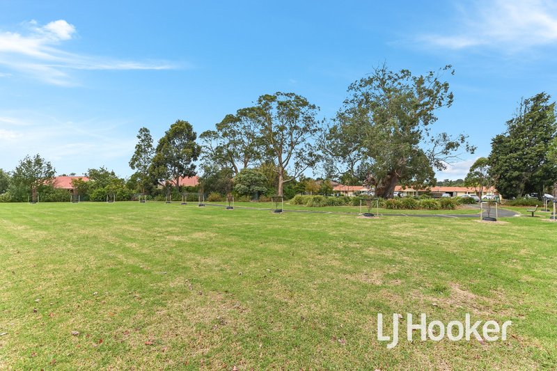 Photo - 5/4 Paydon Way, Hampton Park VIC 3976 - Image 14