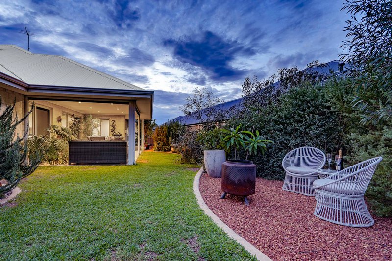 Photo - 54 Pexton Drive, South Guildford WA 6055 - Image 21