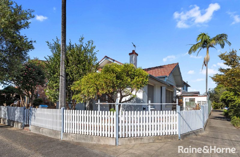 Photo - 54 Premier Street, Marrickville NSW 2204 - Image 2