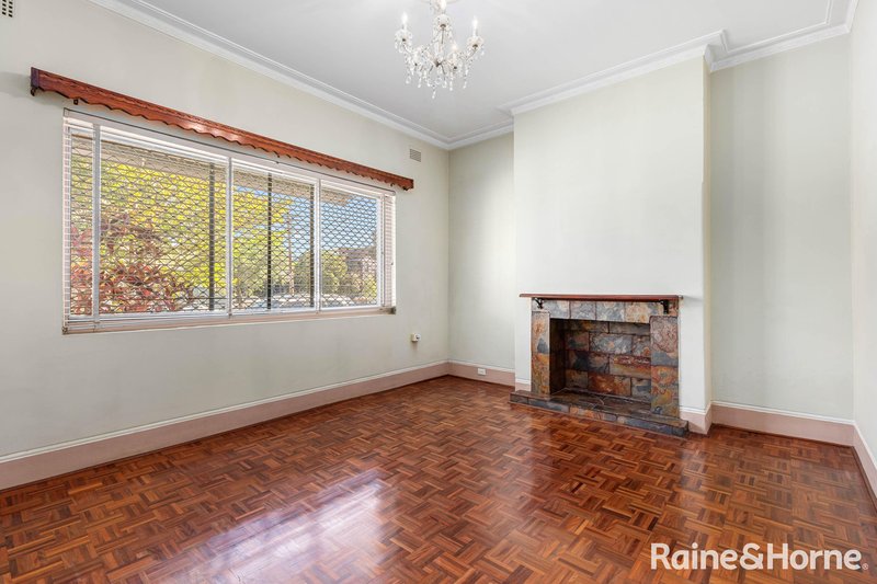 Photo - 54 Premier Street, Marrickville NSW 2204 - Image 4