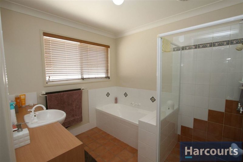 Photo - 54 Protea Dr , Bongaree QLD 4507 - Image 14