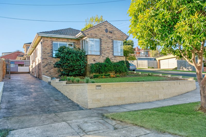 Photo - 54 Purinuan Road, Reservoir VIC 3073 - Image 14