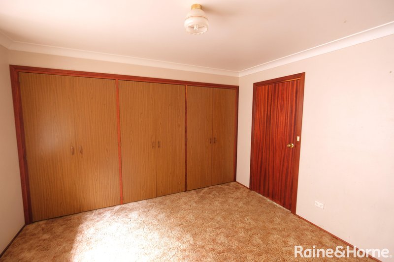 Photo - 54 Queens Terrace, Inverell NSW 2360 - Image 9