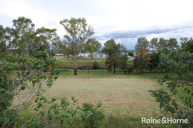 Photo - 54 Queens Terrace, Inverell NSW 2360 - Image 13