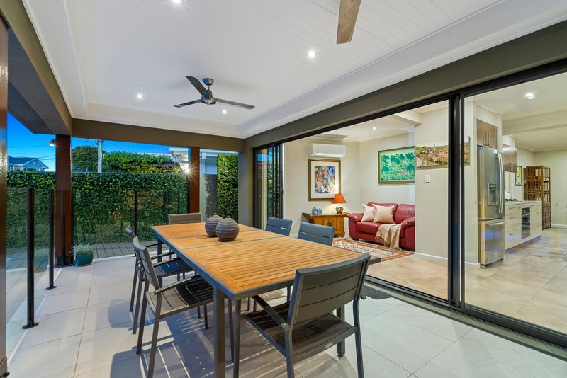 Photo - 54 Rapallo Avenue, Isle Of Capri QLD 4217 - Image 25