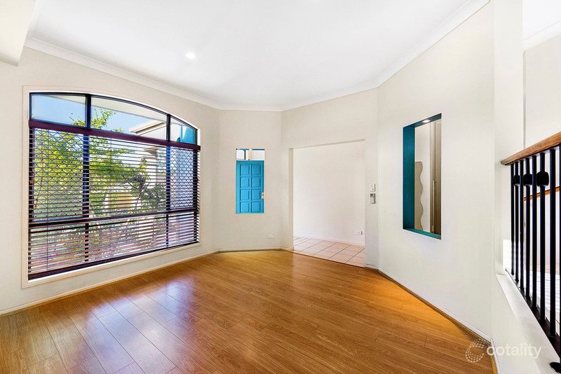Photo - 54 Riverwood Drive, Ashmore QLD 4214 - Image 2