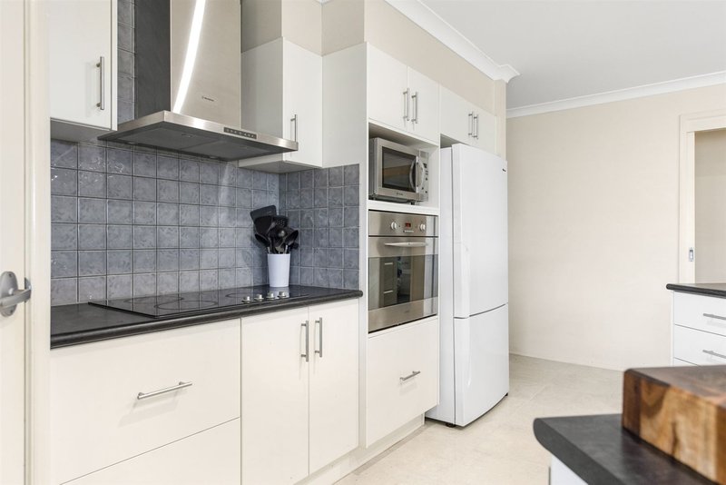 Photo - 54 Royal Mantle Drive, Ulladulla NSW 2539 - Image 3