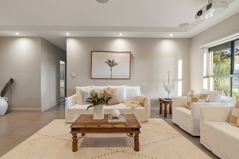 Photo - 54 Rushton Drive, Kanahooka NSW 2530 - Image 12