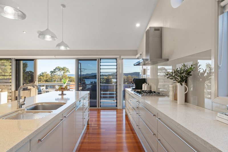 Photo - 54 Rushton Drive, Kanahooka NSW 2530 - Image 22