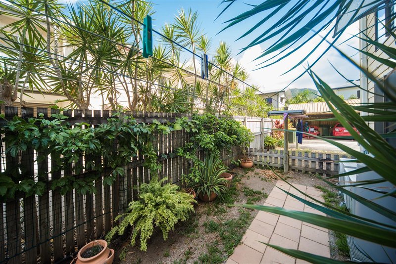 Photo - 5/4 Salmon Street, Cannonvale QLD 4802 - Image 14