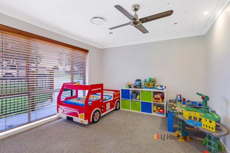 Photo - 54 Scenic Circle, Budgewoi NSW 2262 - Image 11