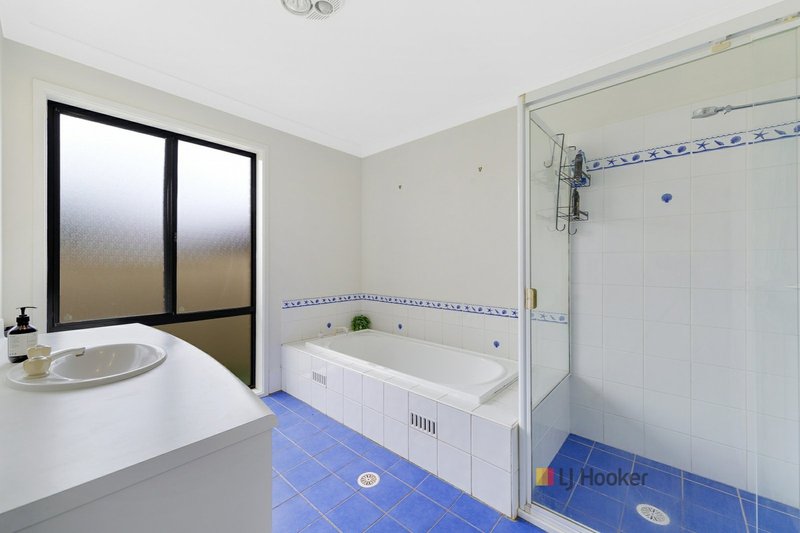 Photo - 54 Scenic Circle, Budgewoi NSW 2262 - Image 13