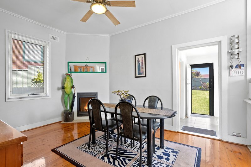 Photo - 54 Second Avenue North, Warrawong NSW 2502 - Image 4